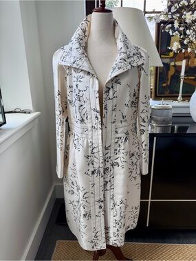 Tuleh Cream Silk Coat with Black Size 8